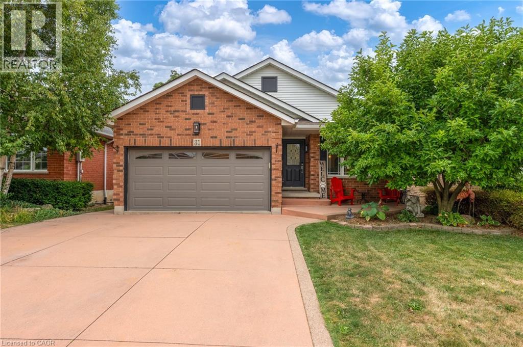 31 Bolzano Ct, Hamilton, ON L8W 3W7