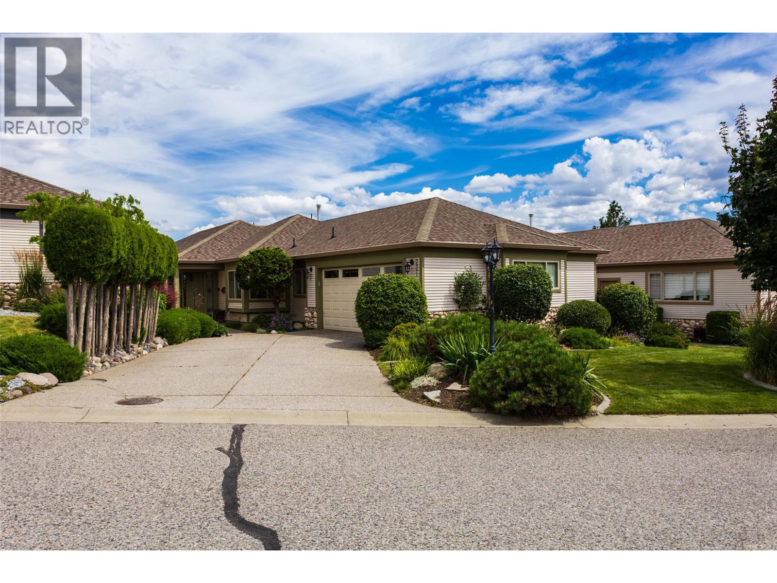 4074 Gellatly Road Unit 221, West Kelowna, BC V4T 2S8