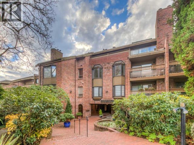 2320 W 40th Avenue Unit 218, Vancouver, BC V6M 4H6