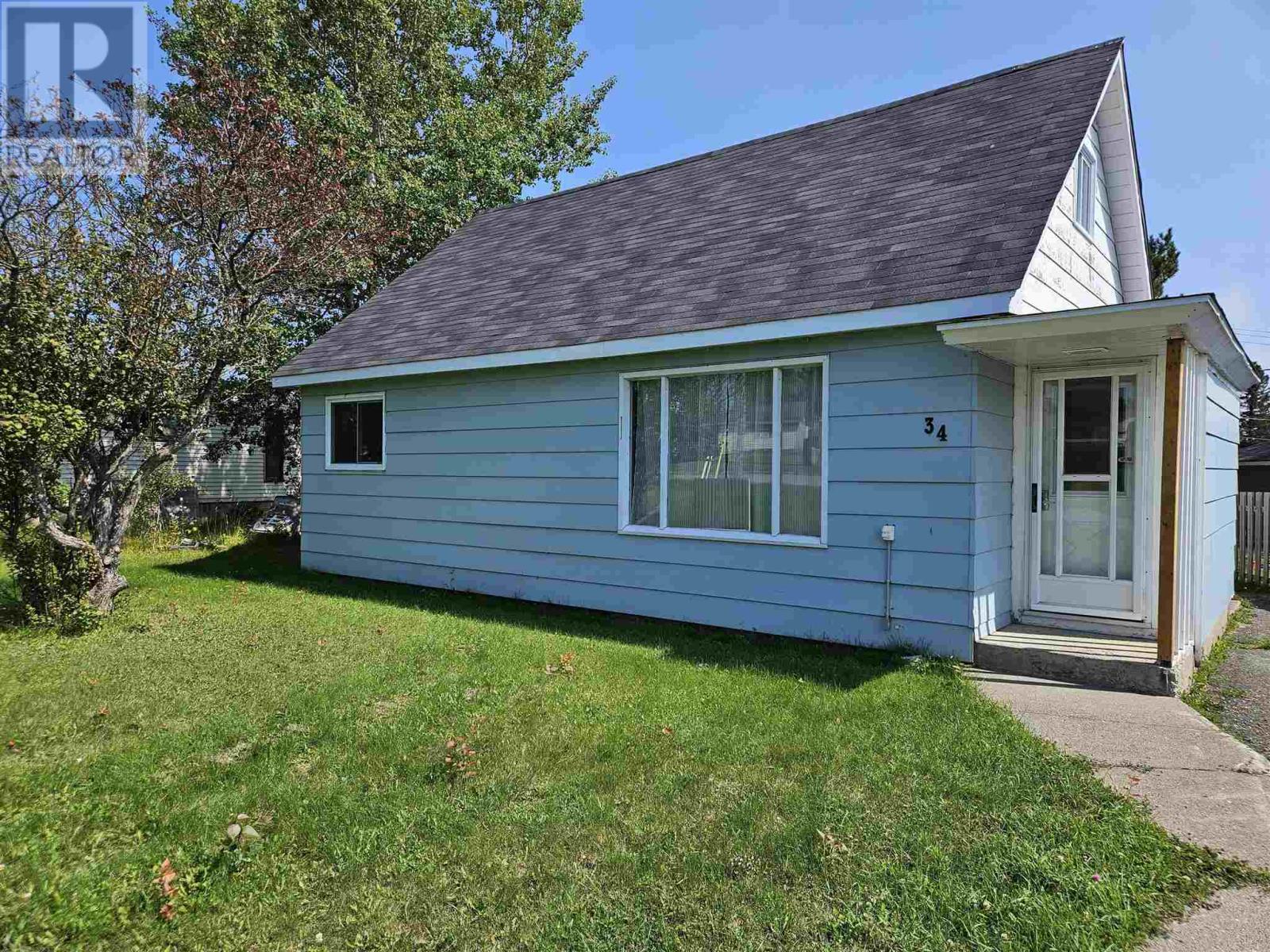 34 Hudson Ave, Terrace Bay, ON P0T 2W0