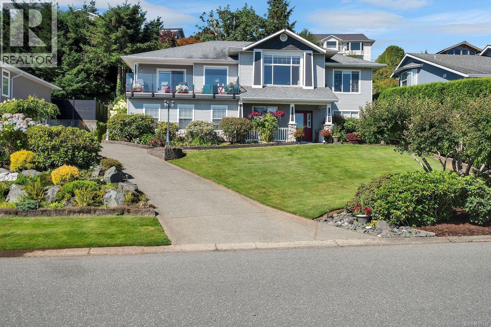 492 Ash St, Campbell River, BC V9W 7H5