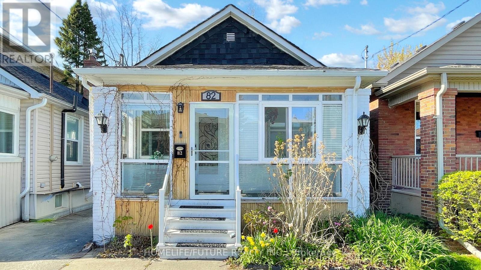 82 Heman St, Toronto Mimico, ON M8V 1X5