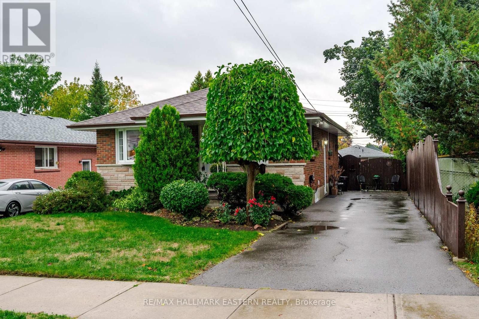 385 Bellevue St Ward 5 St, Peterborough, ON K9H 5G3