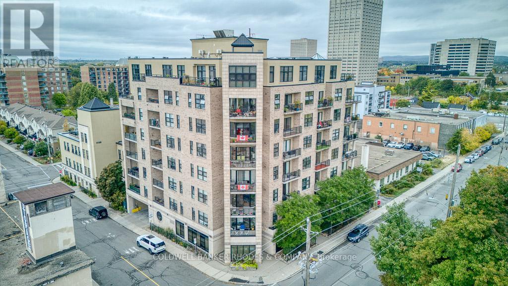 405 320 Parkdale Ave, Ottawa, ON K1Y 4X9