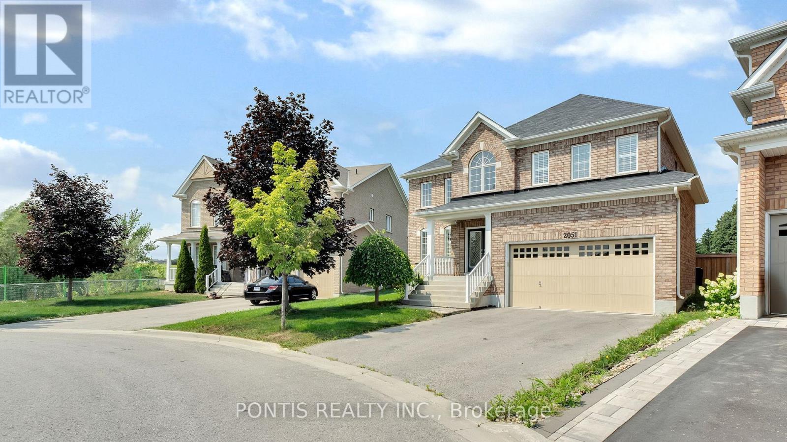 2051 Hunking Ct, Oshawa, ON L1H 8L7