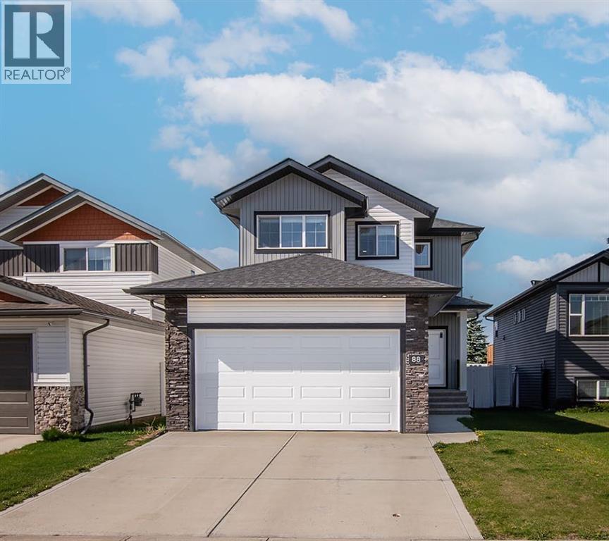 88 Henderson Cres, Penhold, AB T0M 1R0
