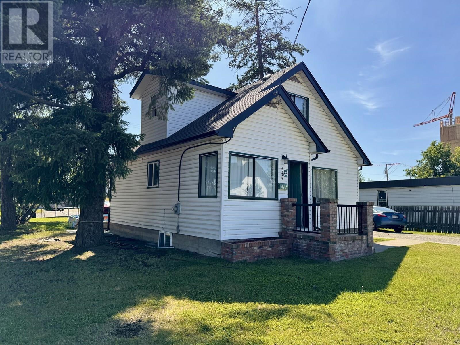 488 Kinchant St, Quesnel, BC V2J 2R6