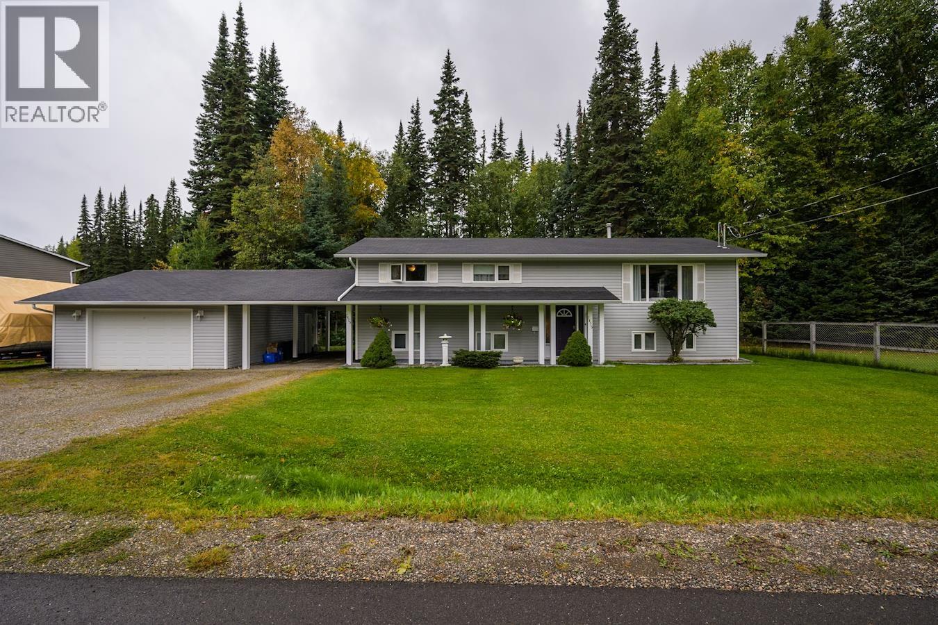 7475 Pearl Dr, Prince George, BC V2K 4K3