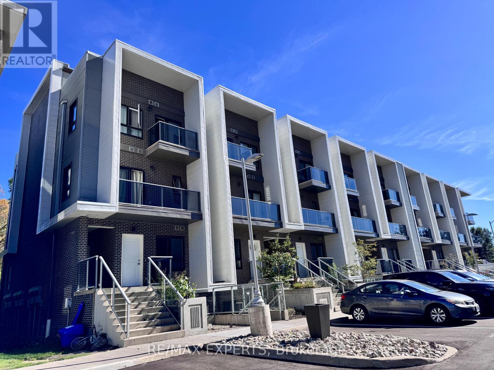 33 Unit 1430 Highland Rd #a, Kitchener, ON N2N 0C3