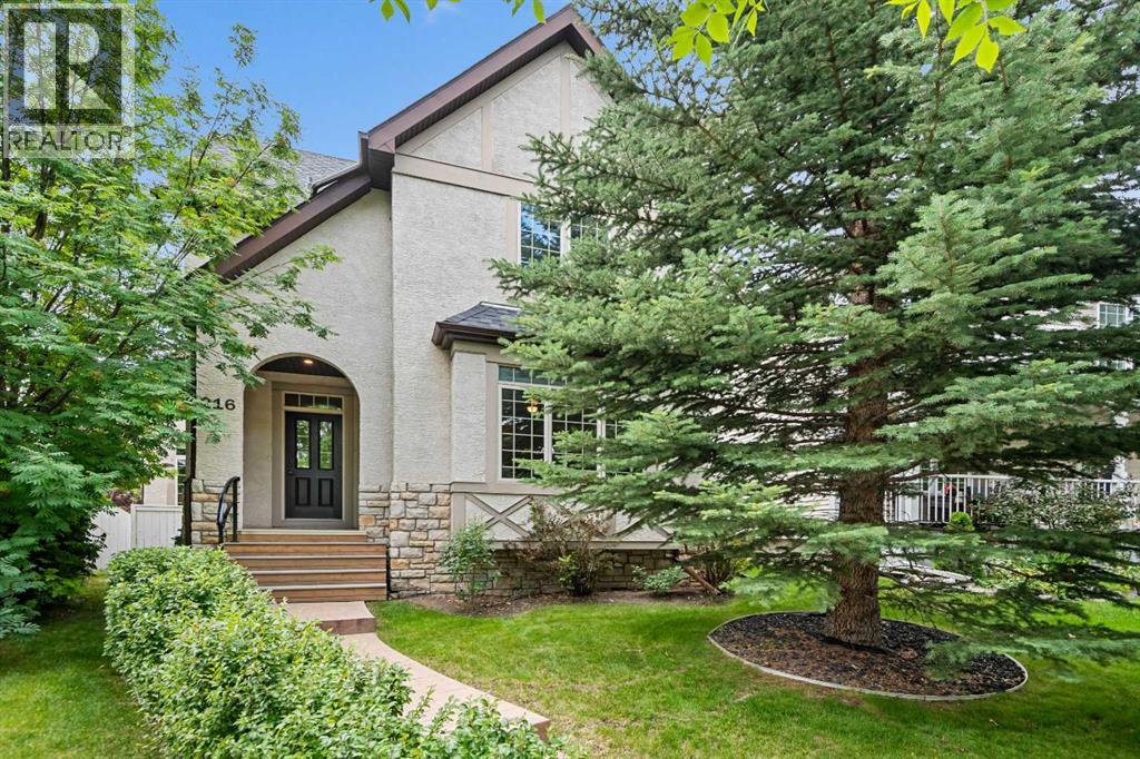 216 Mike Ralph Way SW, Calgary, AB T3E 0H8