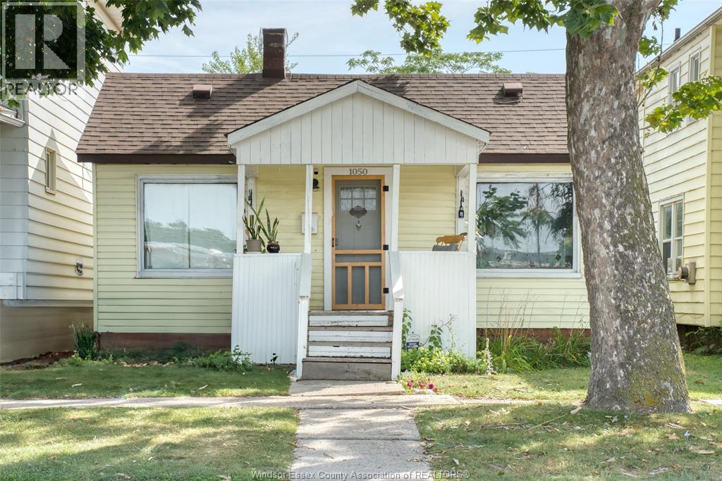 1050 St Luke Rd, Windsor, ON N8Y 3M8