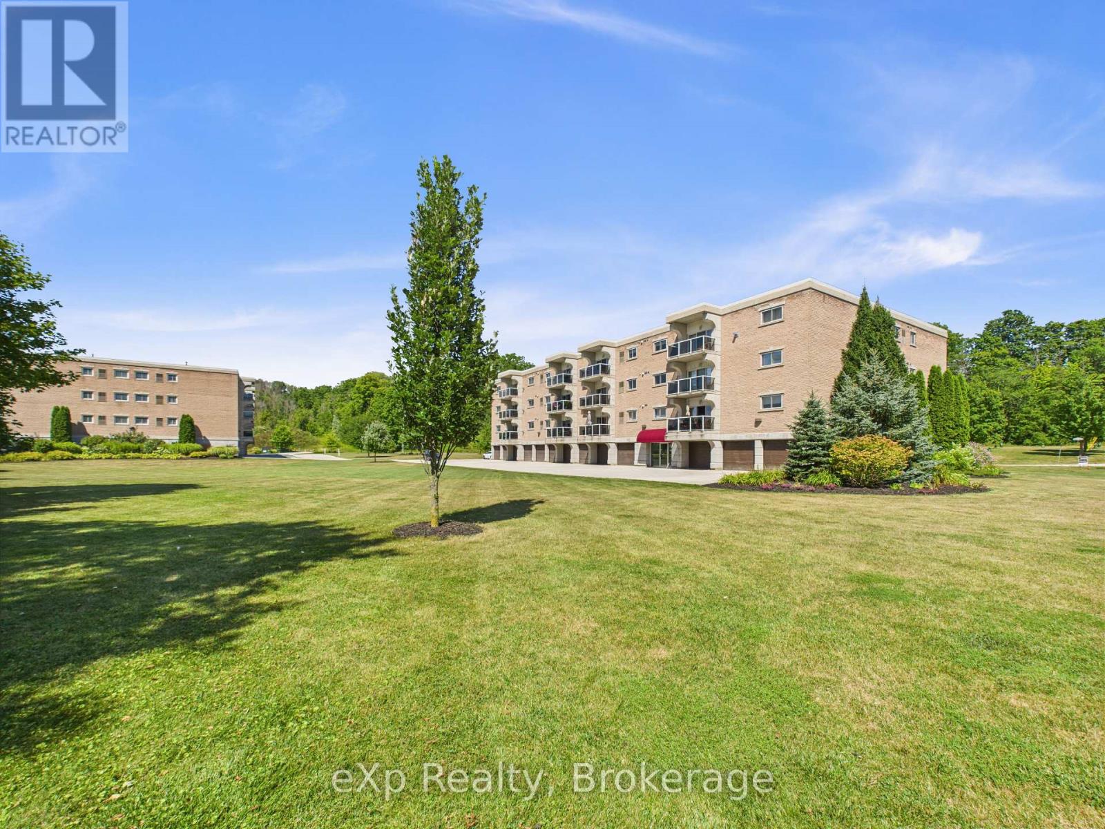 202 85 William St N, Brockton, ON N0G 2V0