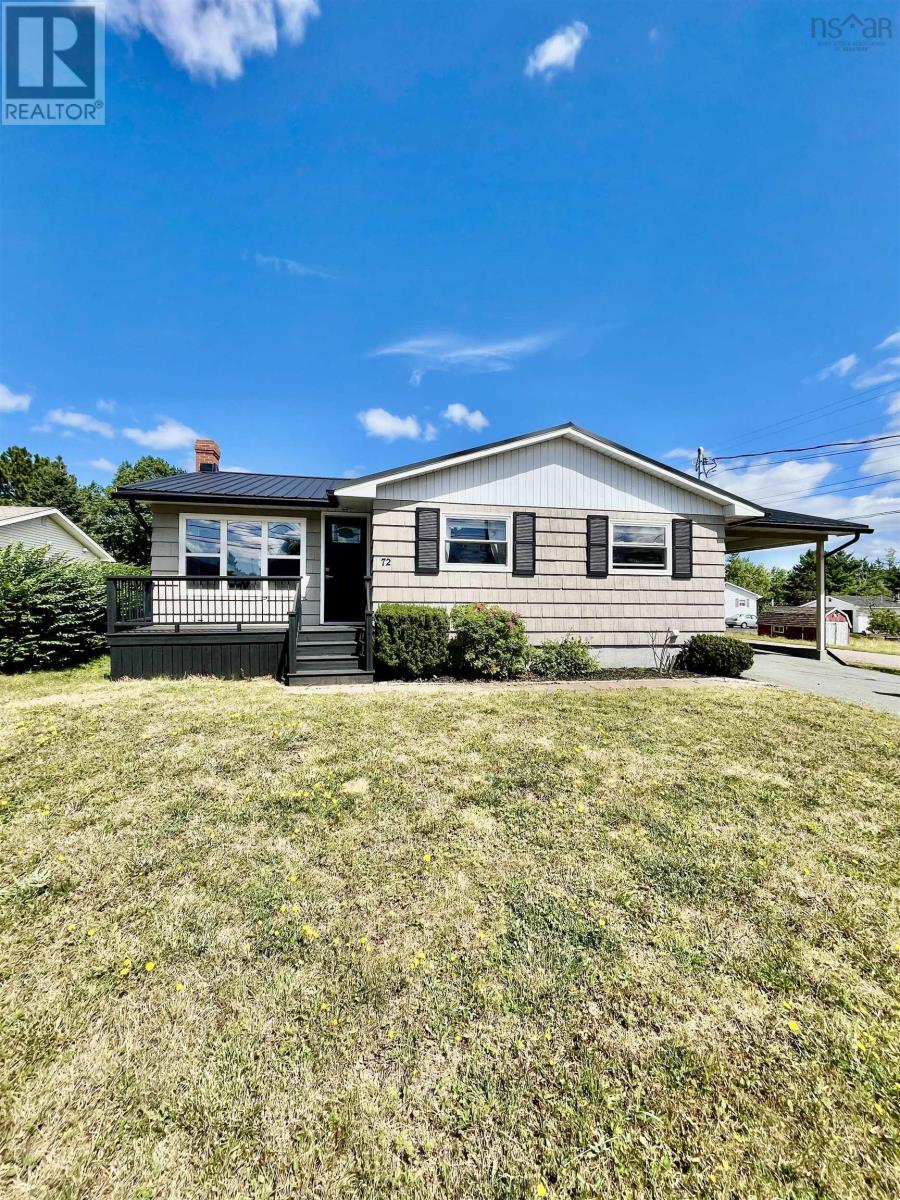 72 Acadia Ave, Stellarton, NS B0K 1S0