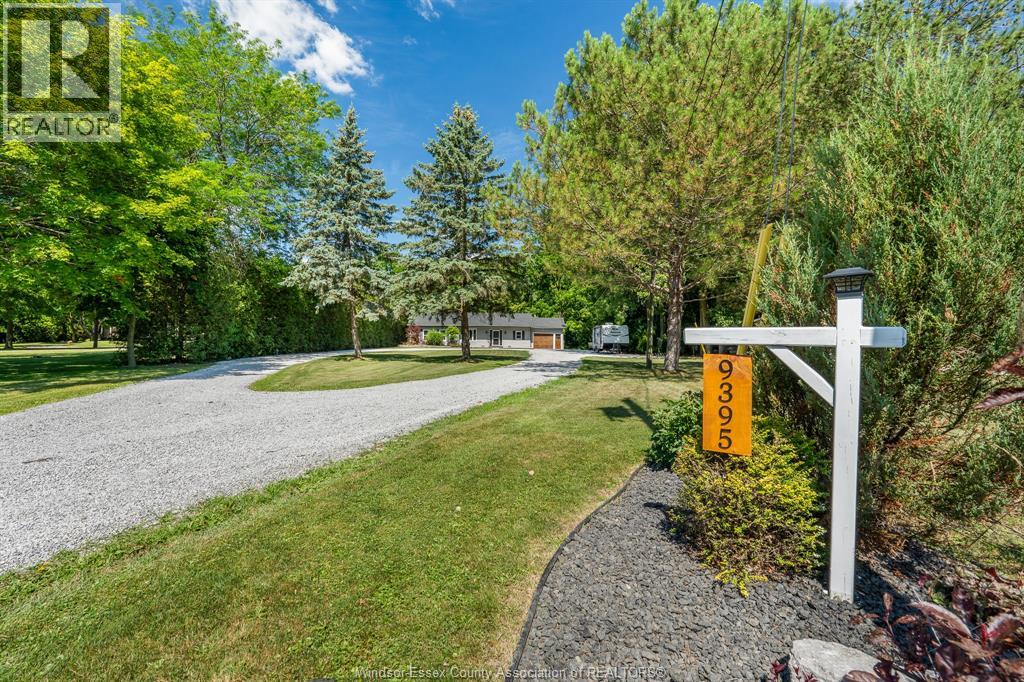 9395 River Line, Chatham-Kent, ON N7M 5J4