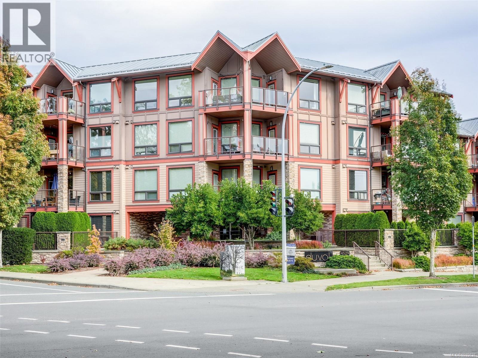4529 W Saanich Rd Unit 207 Rd, Saanich, BC V8Z 3G3