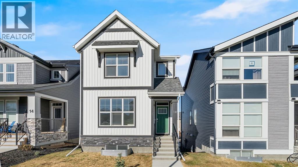 18 Amblehurst Path NW, Calgary, AB T3P 1W8