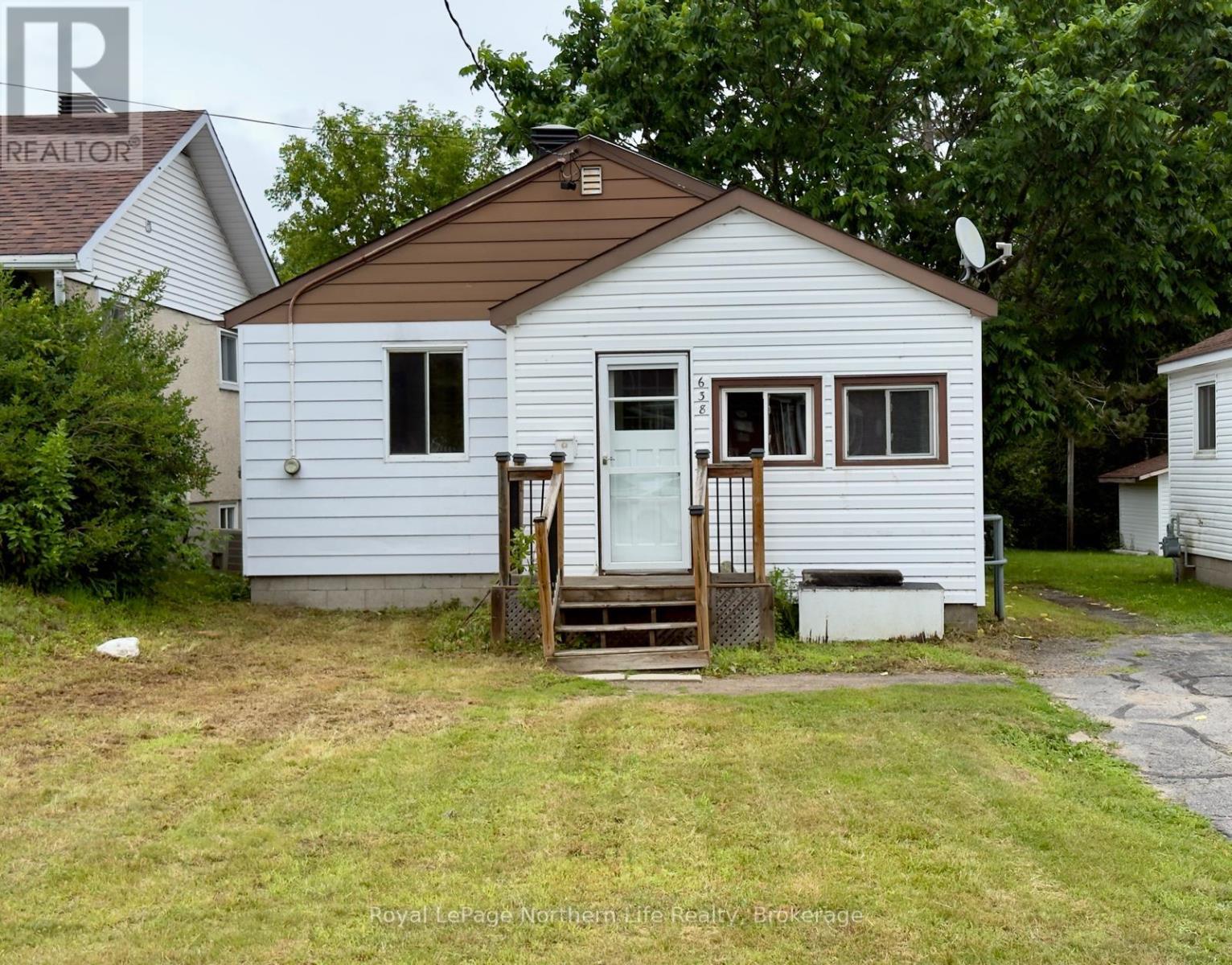 638 Second Ave E, North Bay, ON P1B 1M2