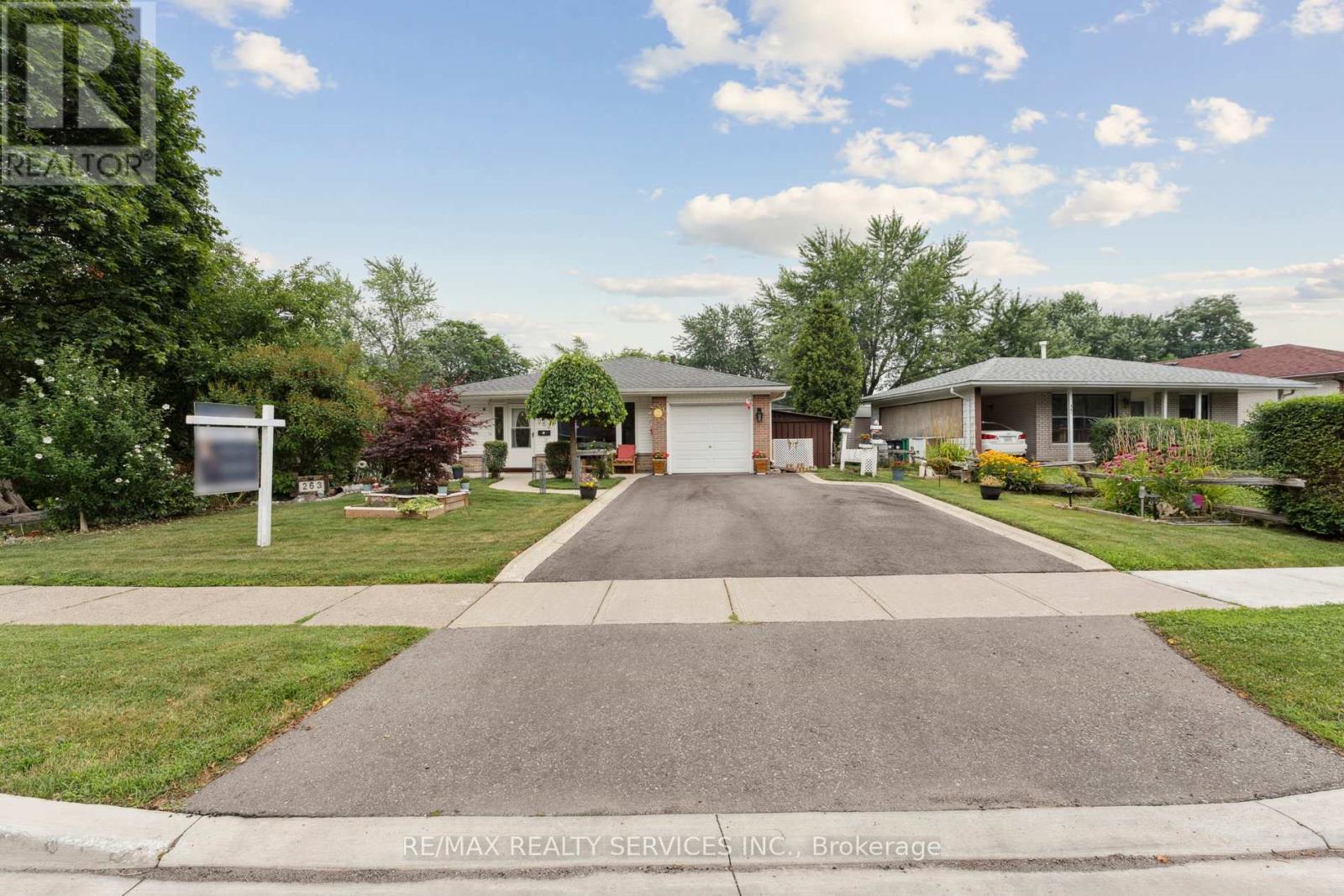 263 Bartley Bull Pkwy, Brampton, ON L6W 2L2