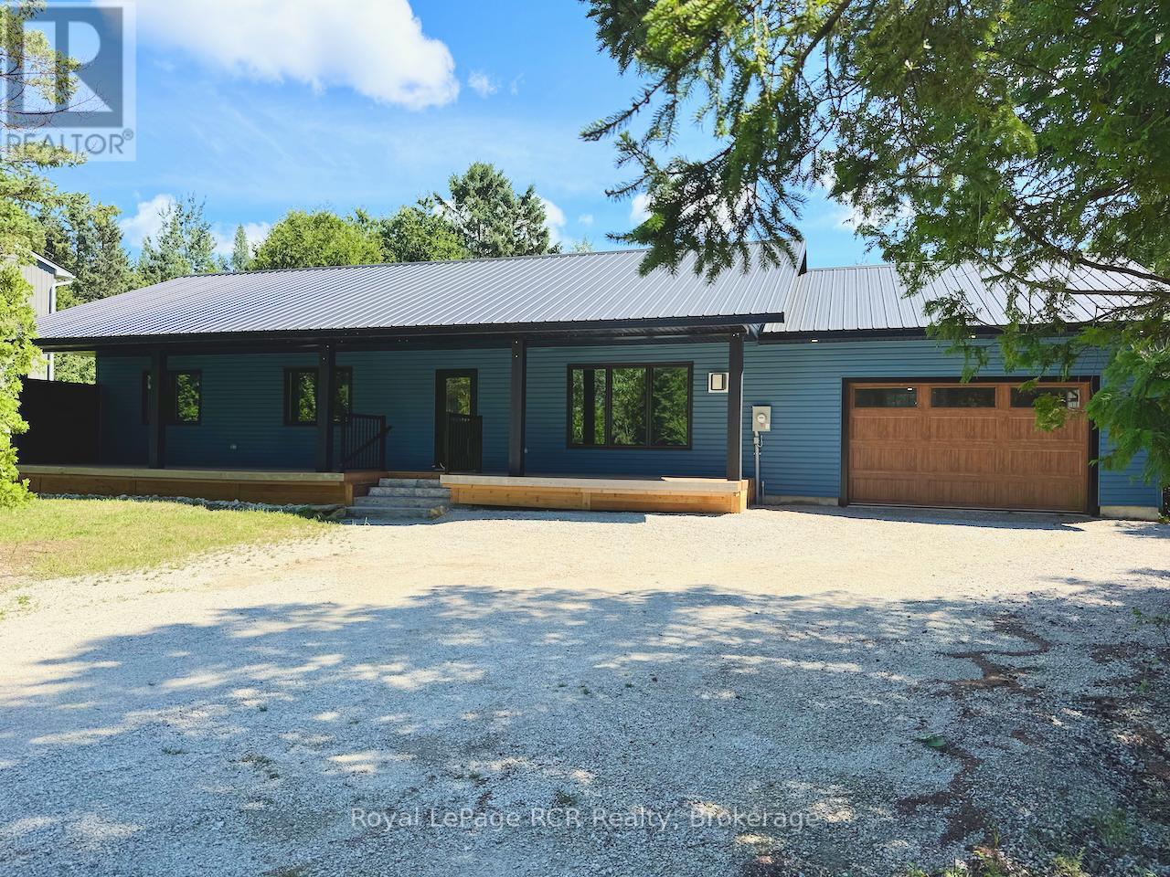53 Baywatch Dr, Northern Bruce Peninsula, ON N0H 2T0