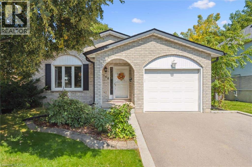 158 Barnicke Dr, Cambridge, ON N3C 3M4