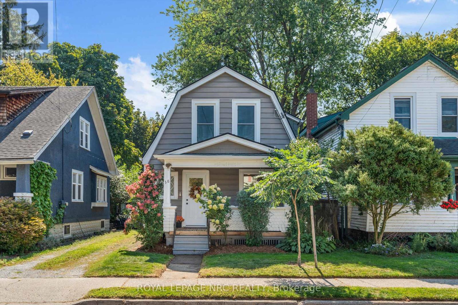 38 Louisa St, St. Catharines, ON L2R 2J6