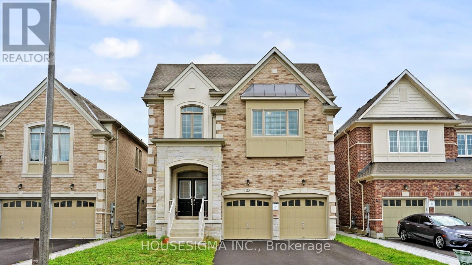 25 Deer Pass Rd, East Gwillimbury, ON L9N 0L6