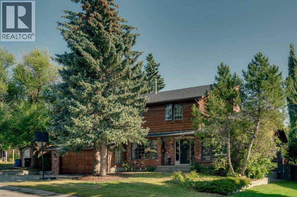 63 Edgehill Cres NW, Calgary, AB T3A 2X5