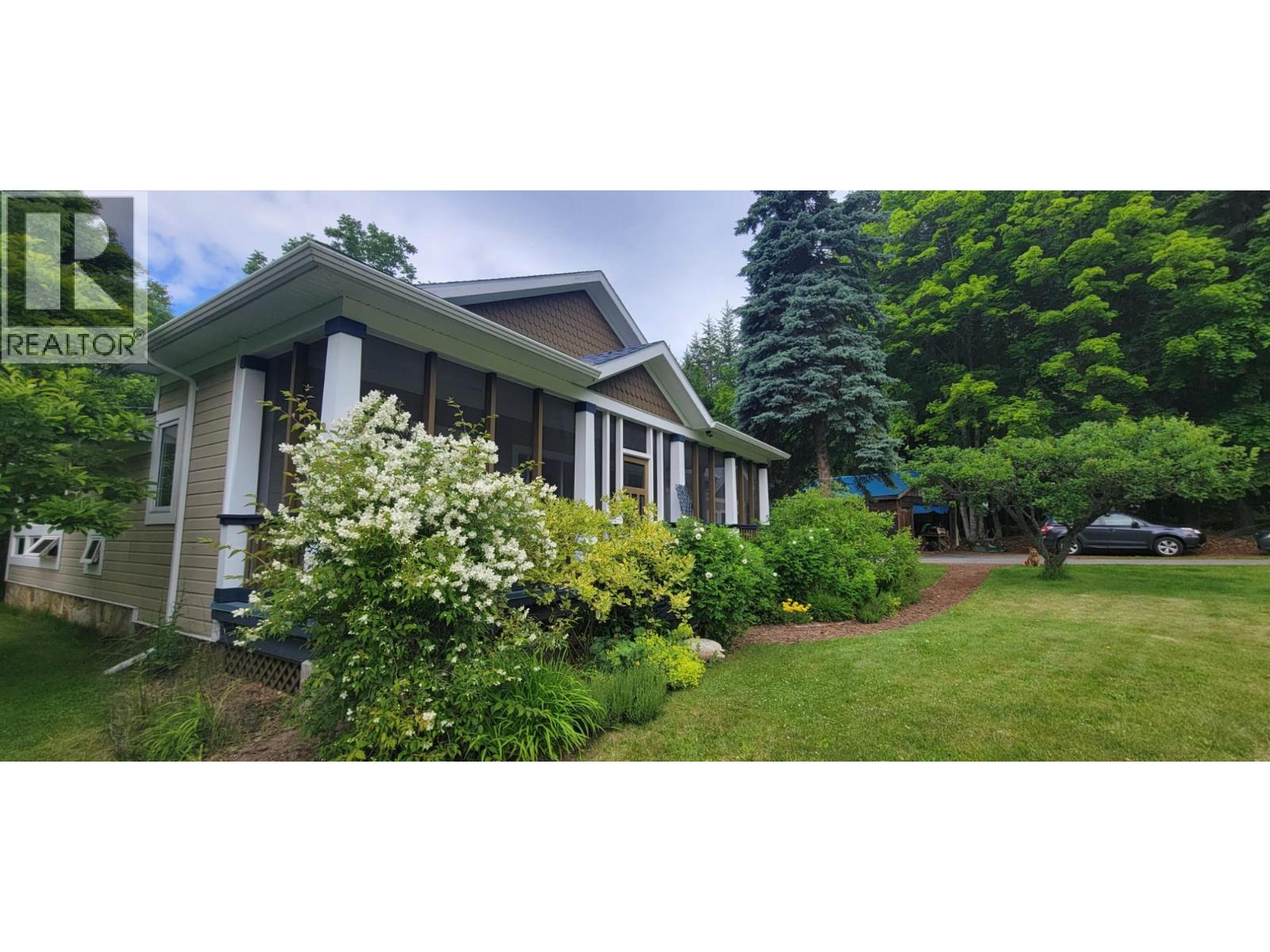 1305 Denver Siding Rd, New Denver, BC V0G 1S1