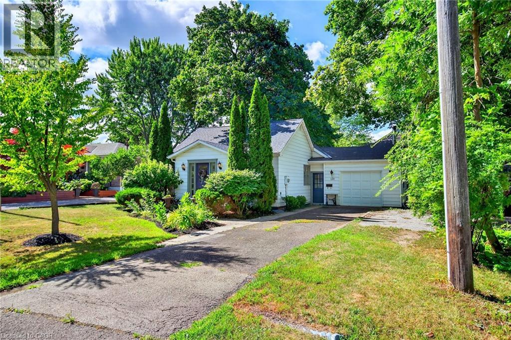 124 Mary St, Niagara-on-the-lake, ON L0S 1J0