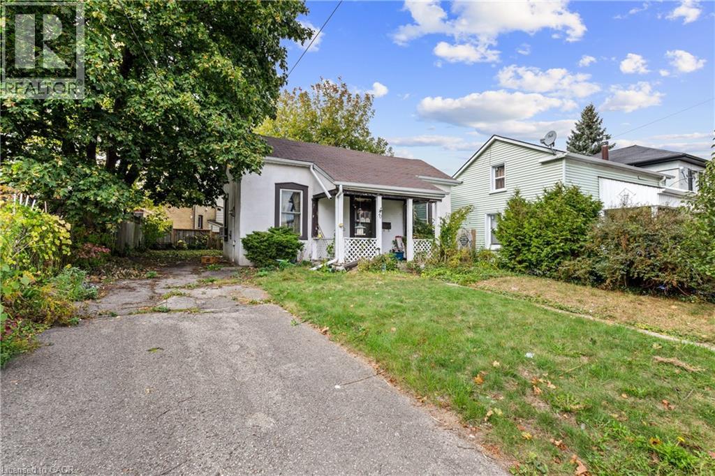 70 Murray St, Brantford, ON N3S 5N9