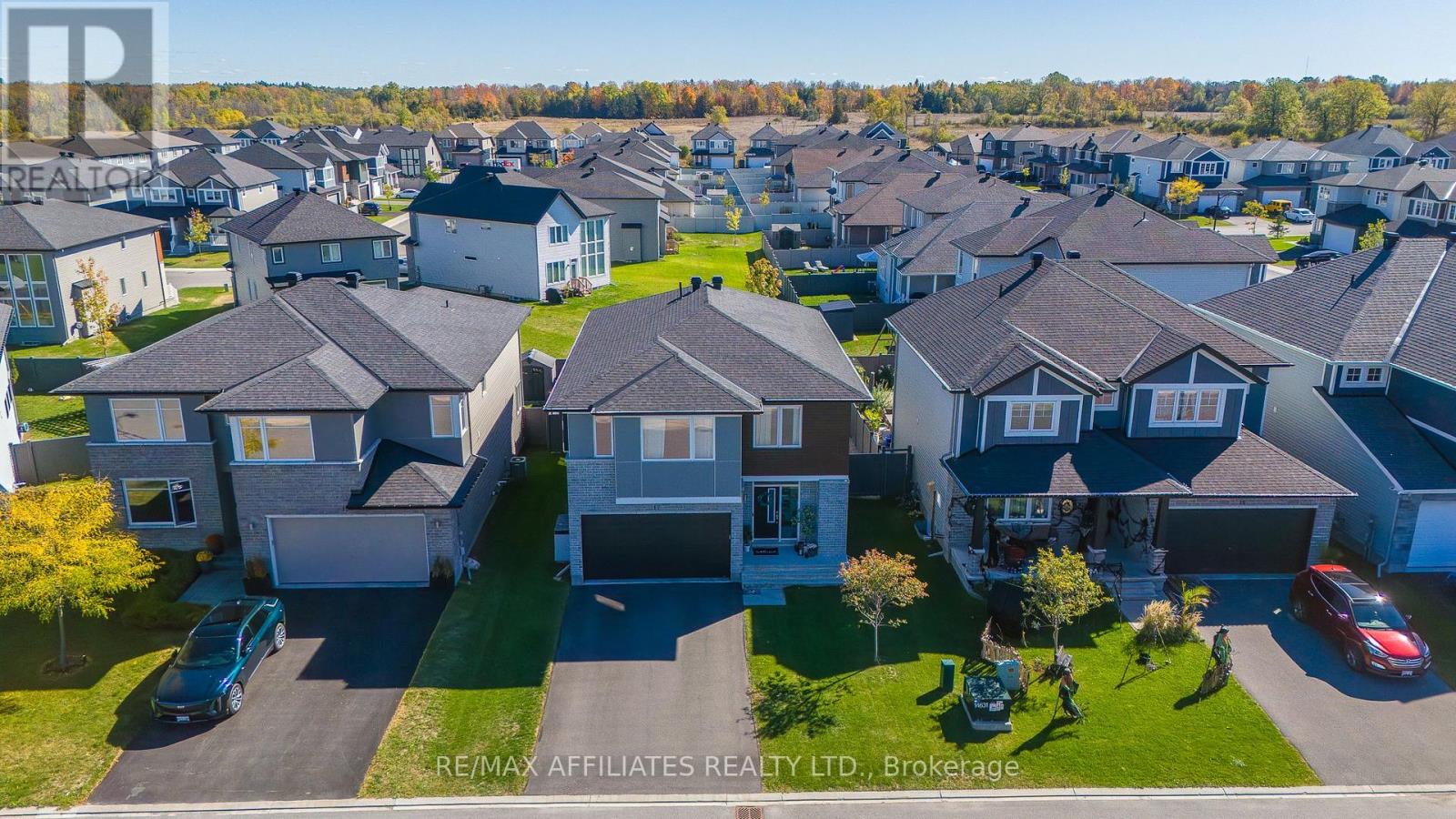 17 Fanning St, Carleton Place, ON K7C 0J2