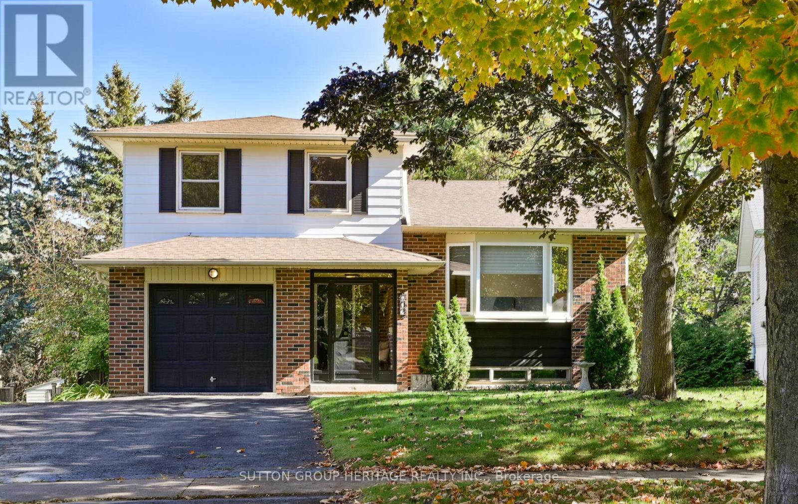 602 Antigua Cres, Oshawa, ON L1J 6B4