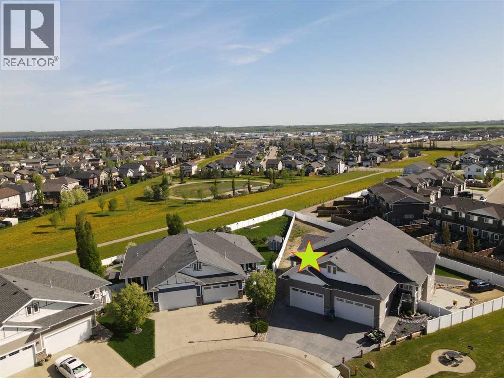 15 Rosse Pl, Sylvan Lake, AB T4S 0M7