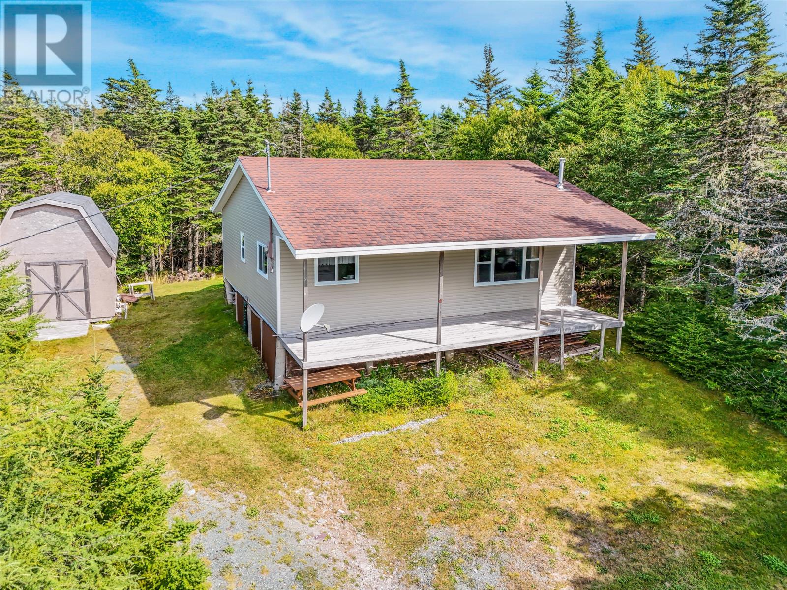 214 Governor Rd, Middle Gull Pond, NL A0B 1G0