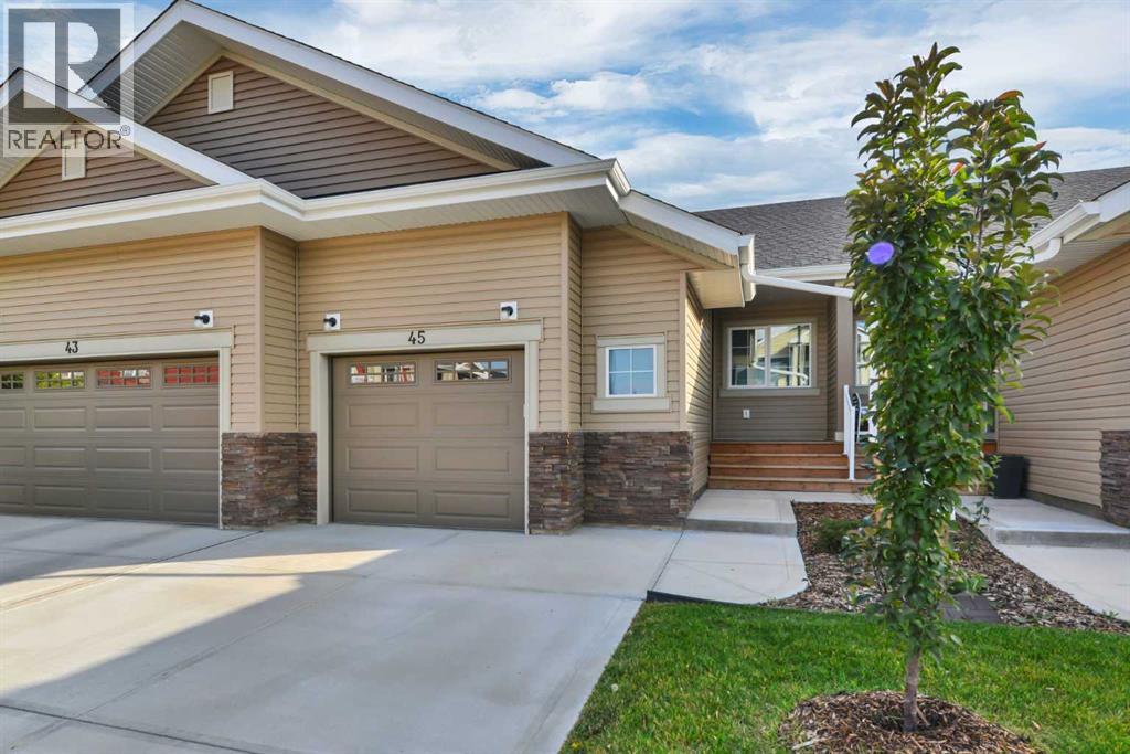 45 Golden Cres, Red Deer, AB T4P 2P9