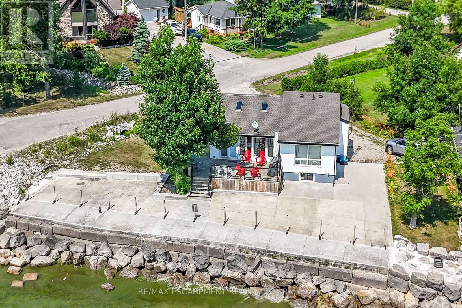 61 Horseshoe Bay Rd, Haldimand Dunnville, ON N1A 2W8