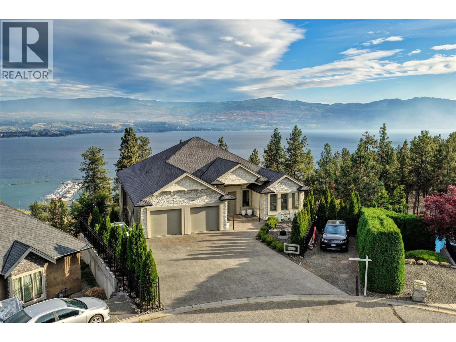 1955 Bayview Ct, West Kelowna, BC V1Z 3L8