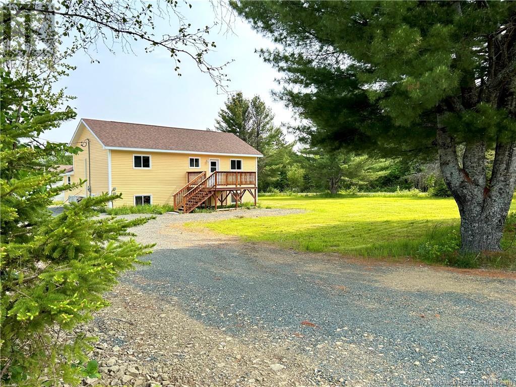 5 Belding St, Lower Newcastle, NB E1V 8A3