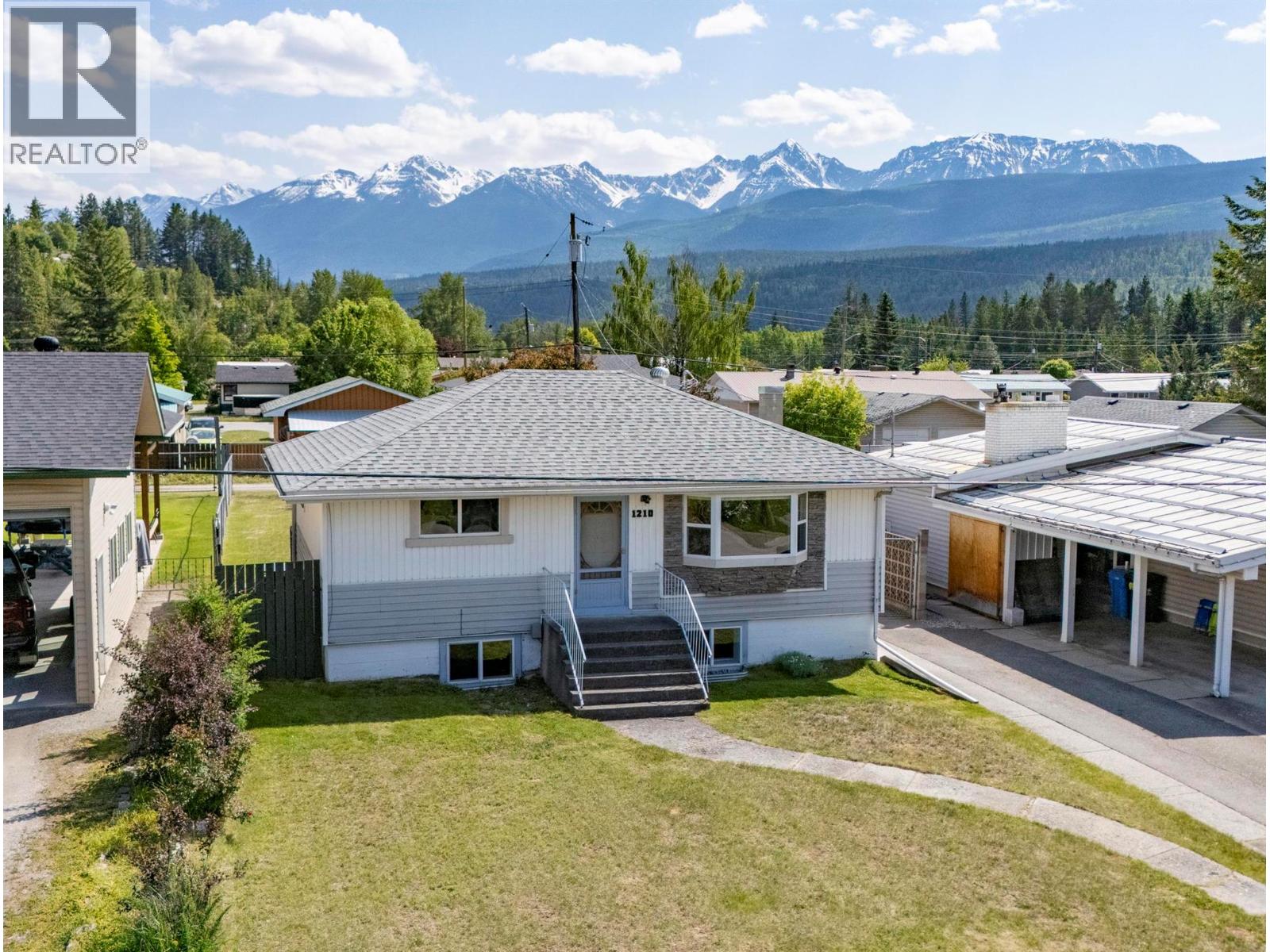 1210 12 Street South, Golden, BC V0A 1H0