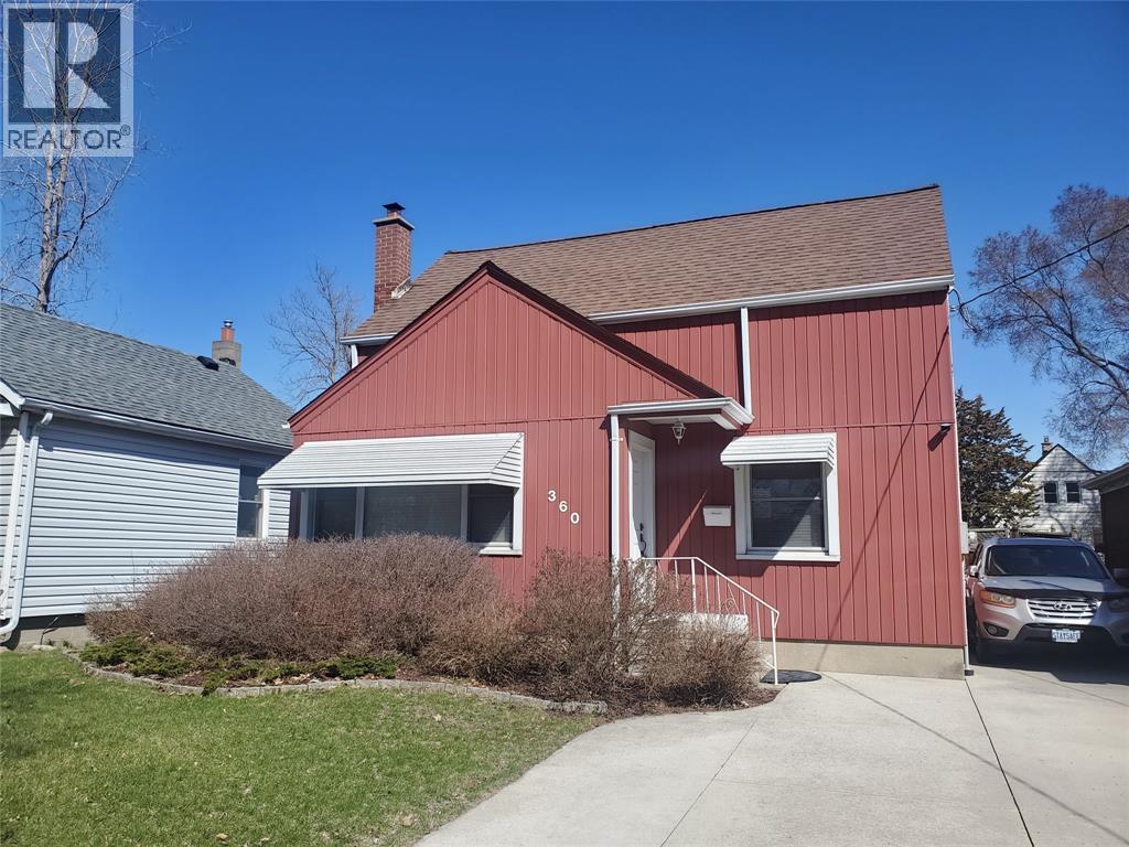 360 E Street N, Sarnia, ON N7T 6Y3