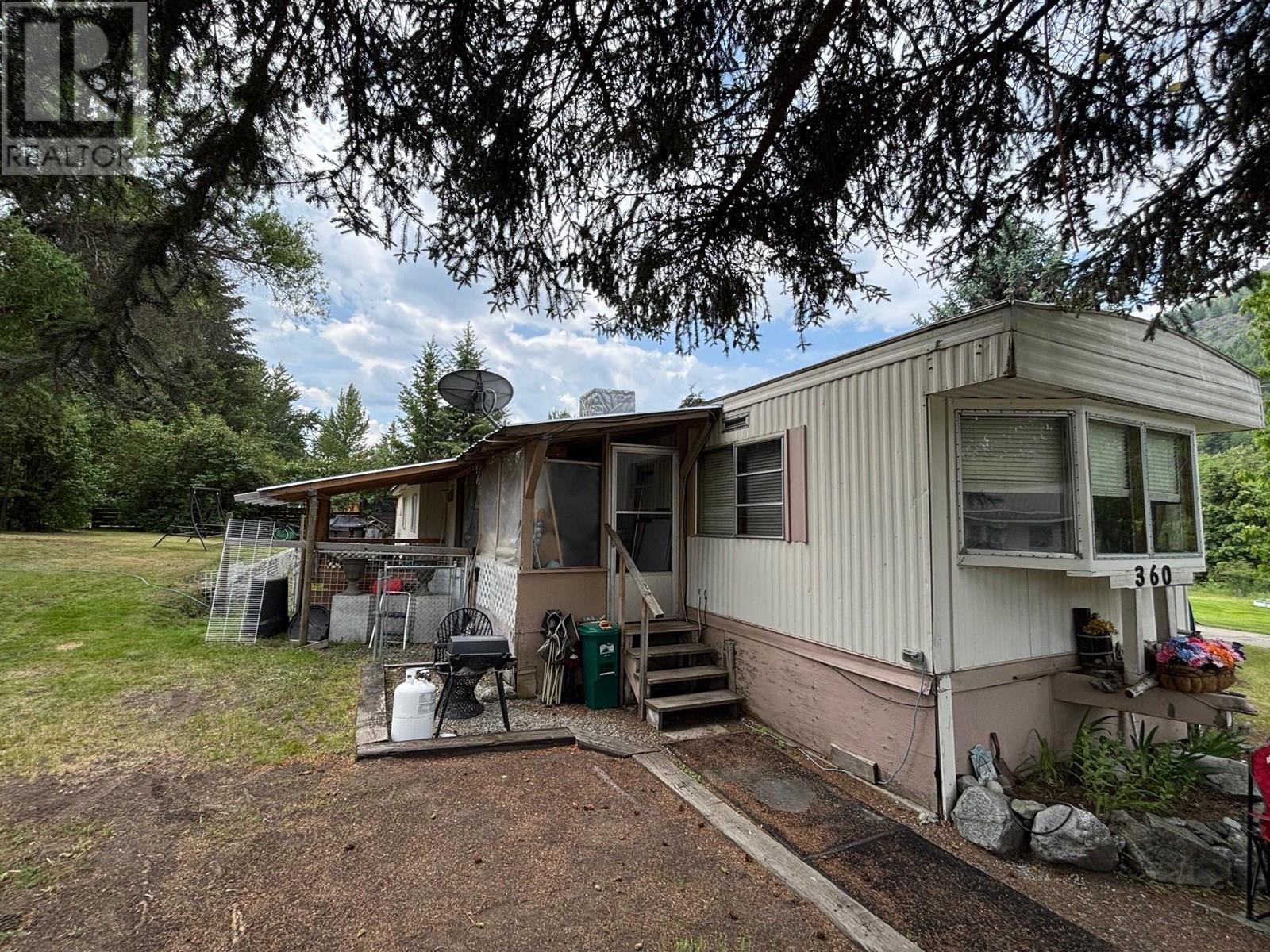 360 3 Street, Greenwood, BC V0H 1J0