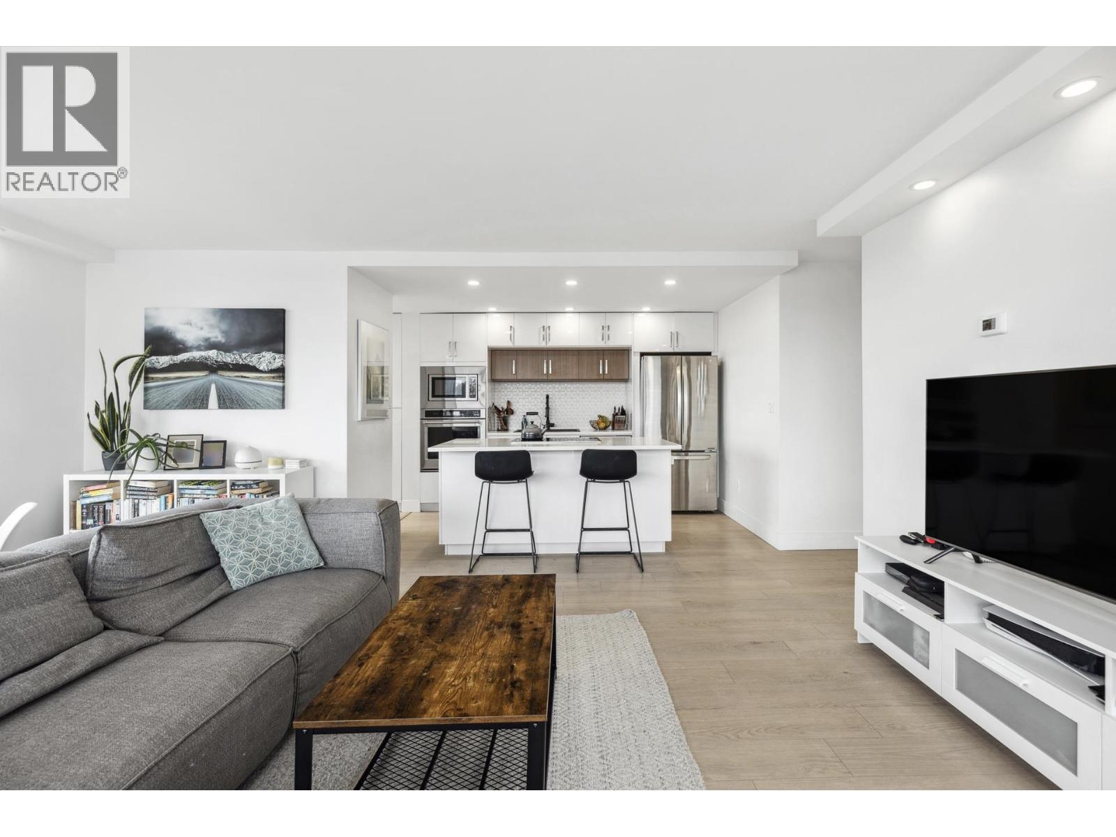 140 E Keith Road Unit 1003, North Vancouver, BC V7L 4M9