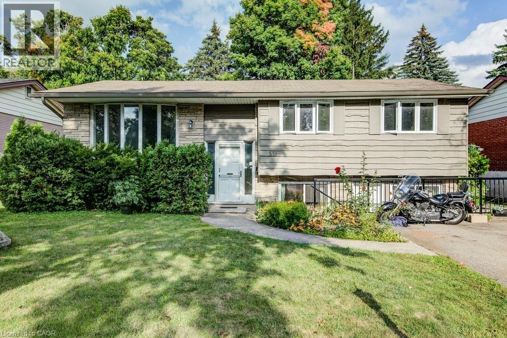 558 Sprucehill Ave, Waterloo, ON N2L 4V7