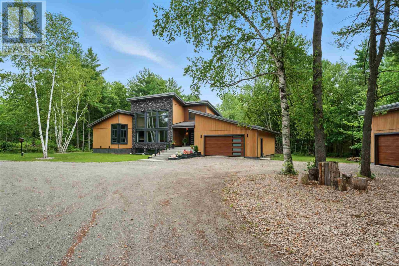 4223 Queen St E, Sault Ste. Marie, ON P6A 5K9