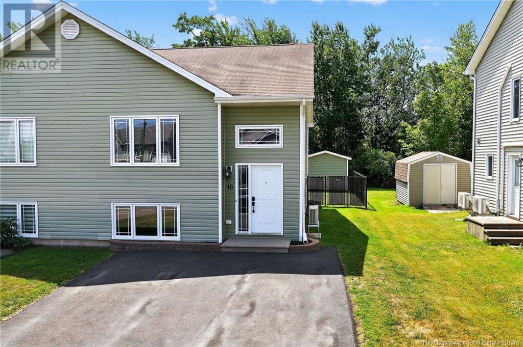 16 Salem Ct, Moncton, NB E1G 0G5