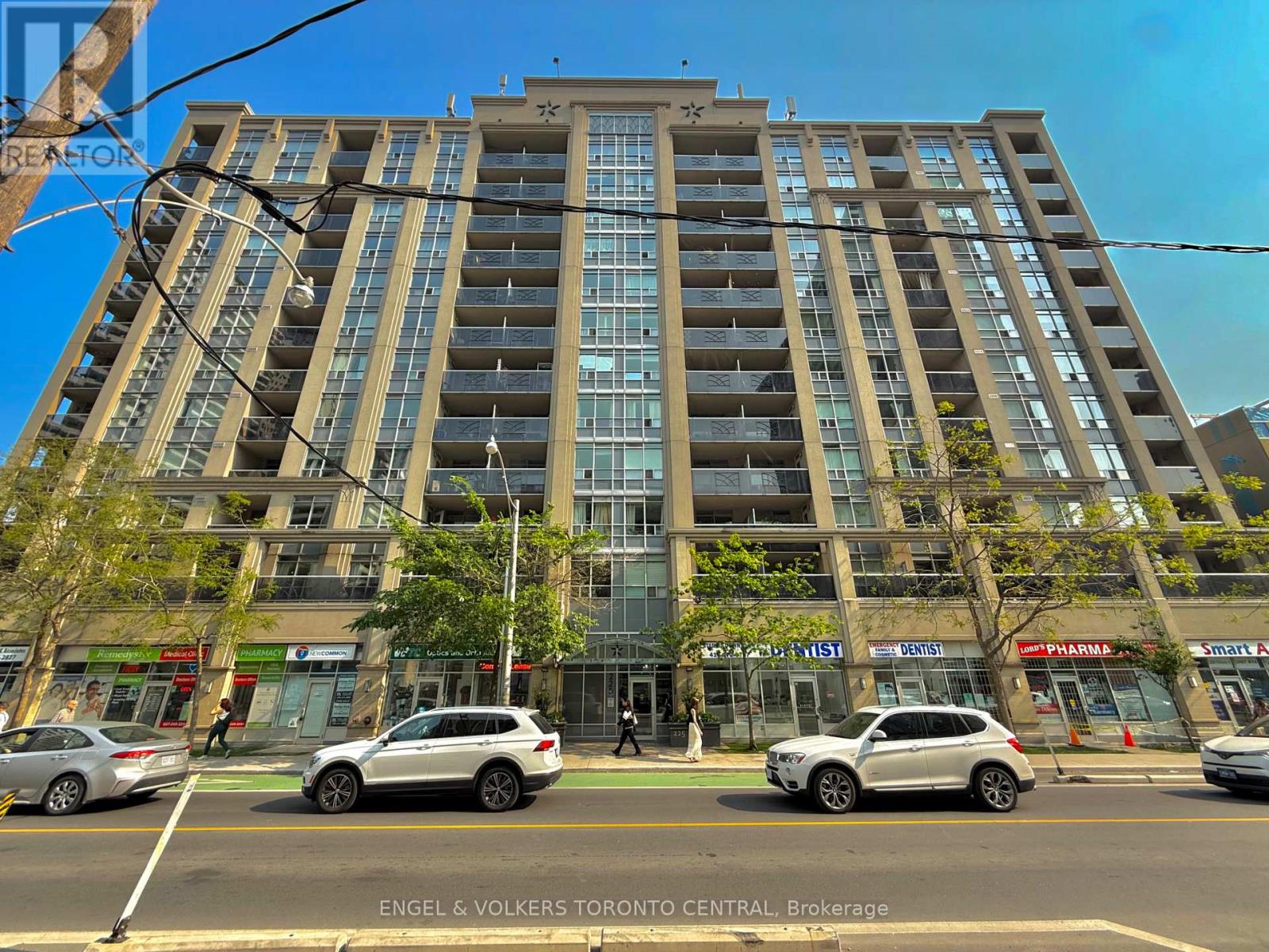 208 225 Wellesley St E, Toronto, ON M4X 1G1