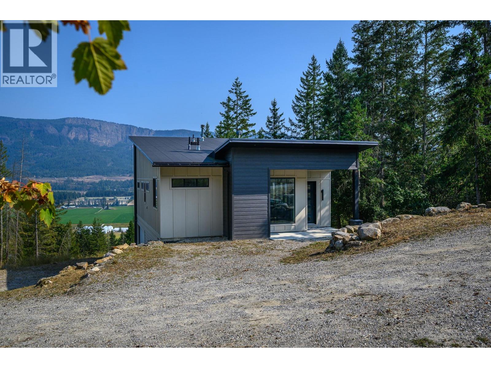 179 Nichlous Rd, Enderby, BC V0E 1V3