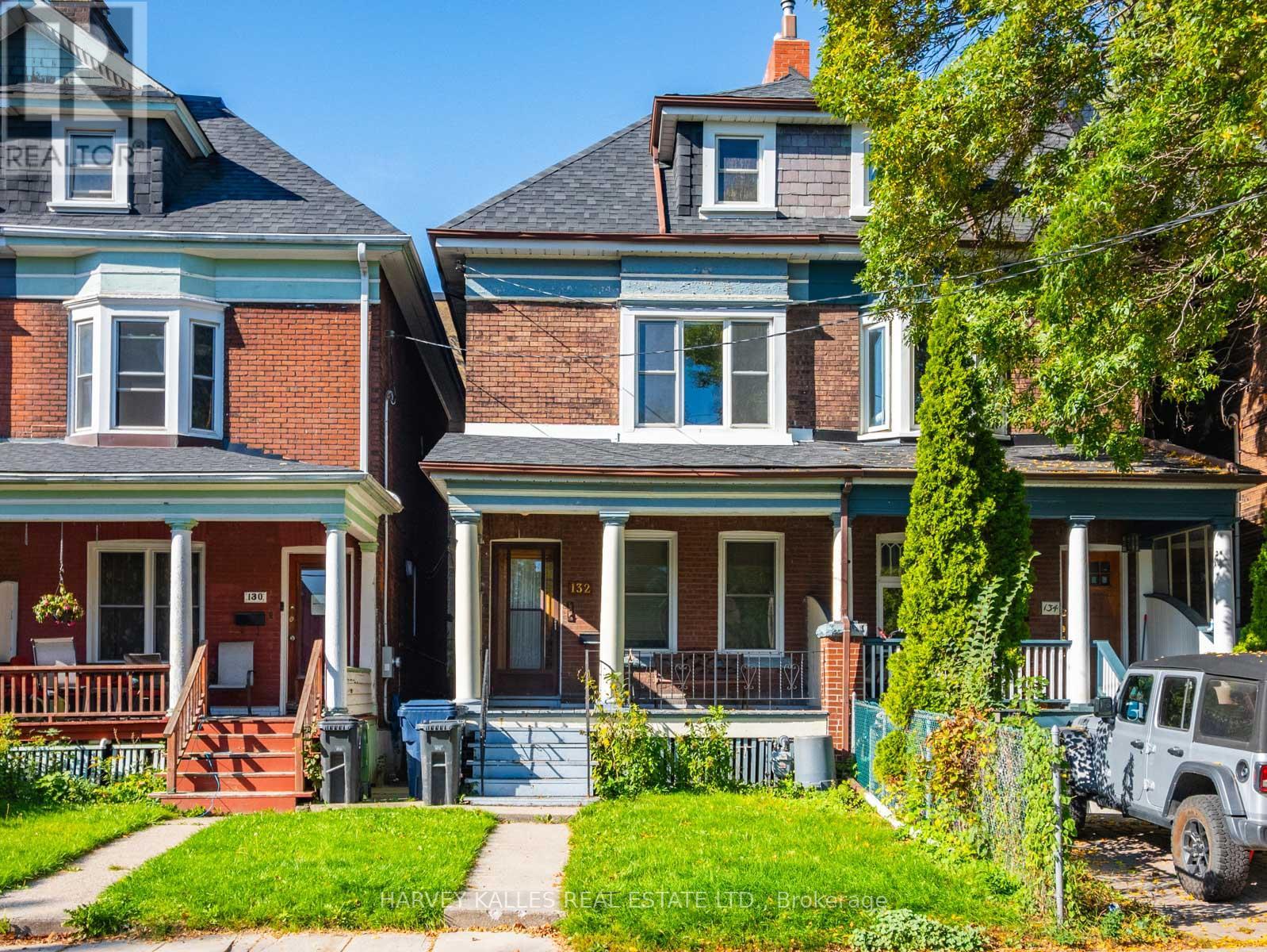 132 Close Ave, Toronto, ON M6K 2V5