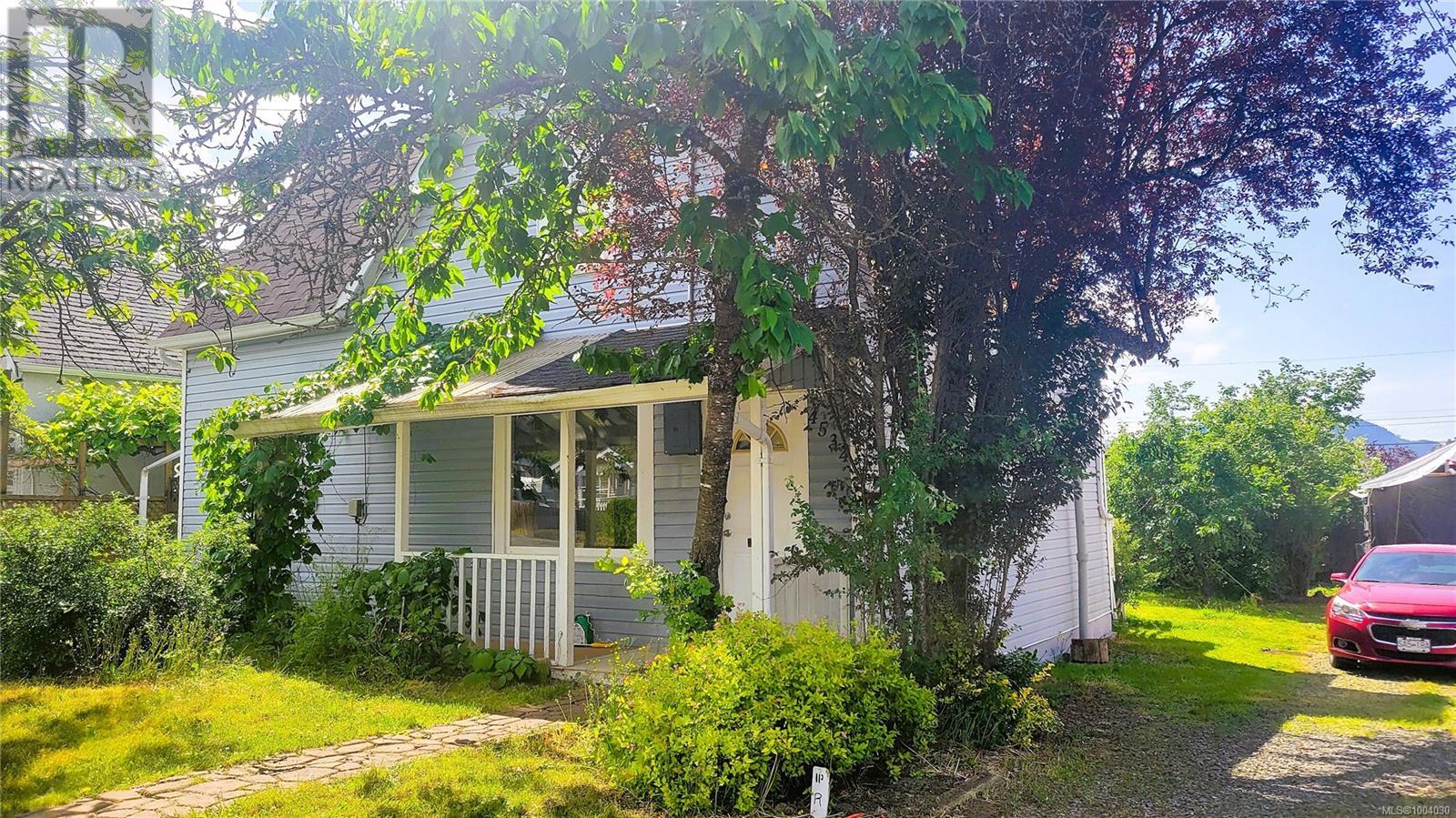 4534 Lathom Rd, Port Alberni, BC V9Y 5S9