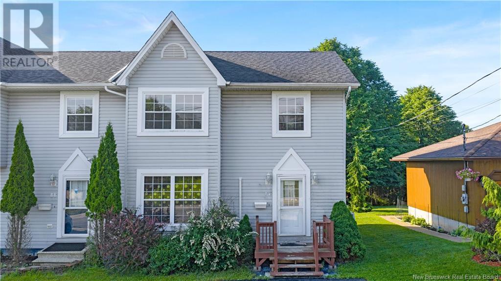86 Thornbrough St, Saint John, NB E2K 3P6